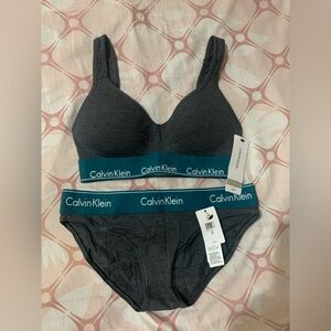 Calvin Klein Women's Gray Intimates Set